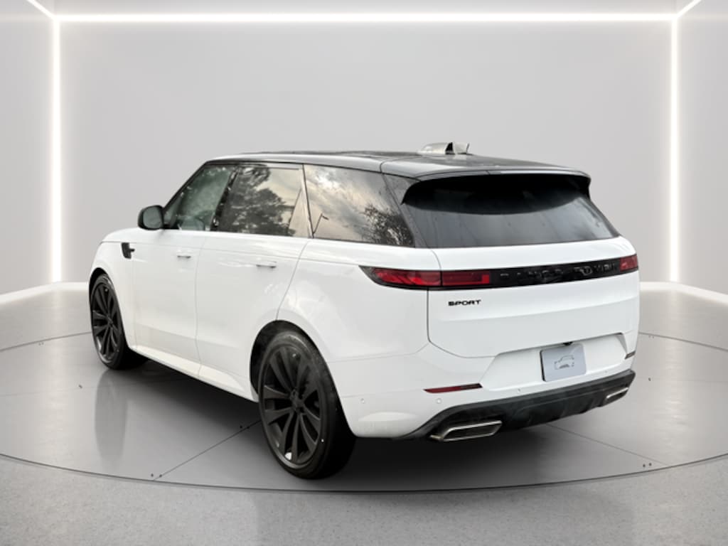 New 2026 Land Rover Range Rover Sport Dynamic SE SUV