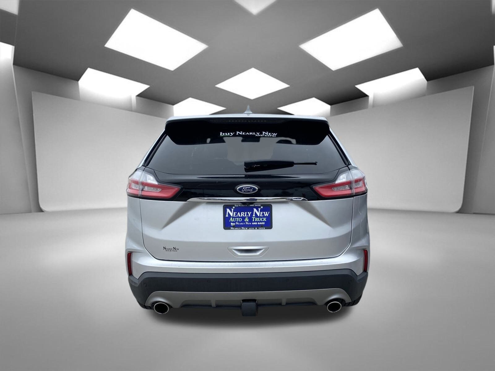 2019 Ford Edge SEL photo 4