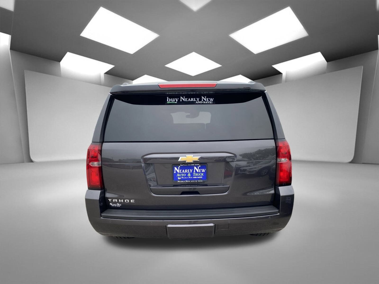 2016 Chevrolet Tahoe LT photo 4