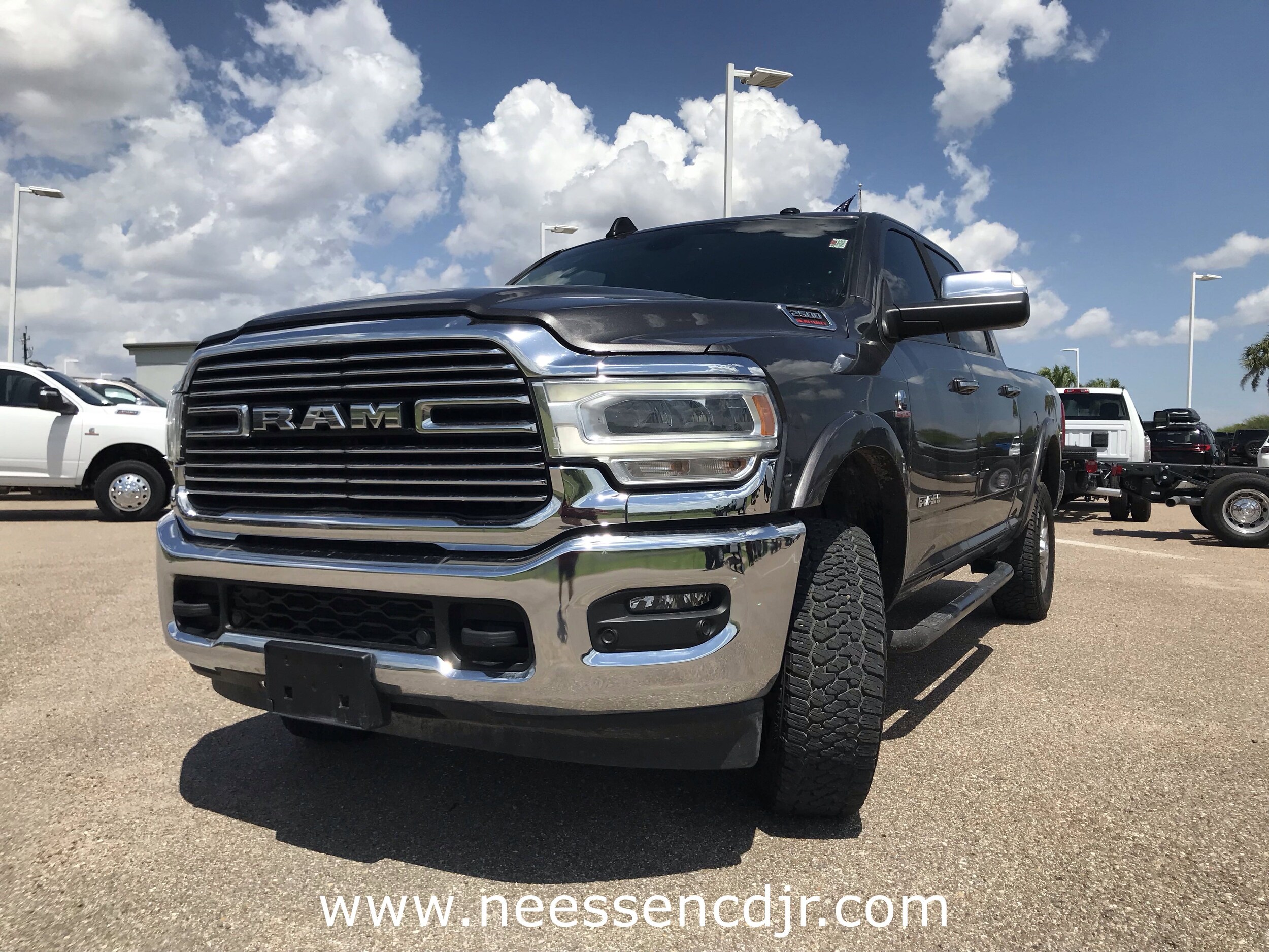 2022 Ram 2500 Laramie photo 3