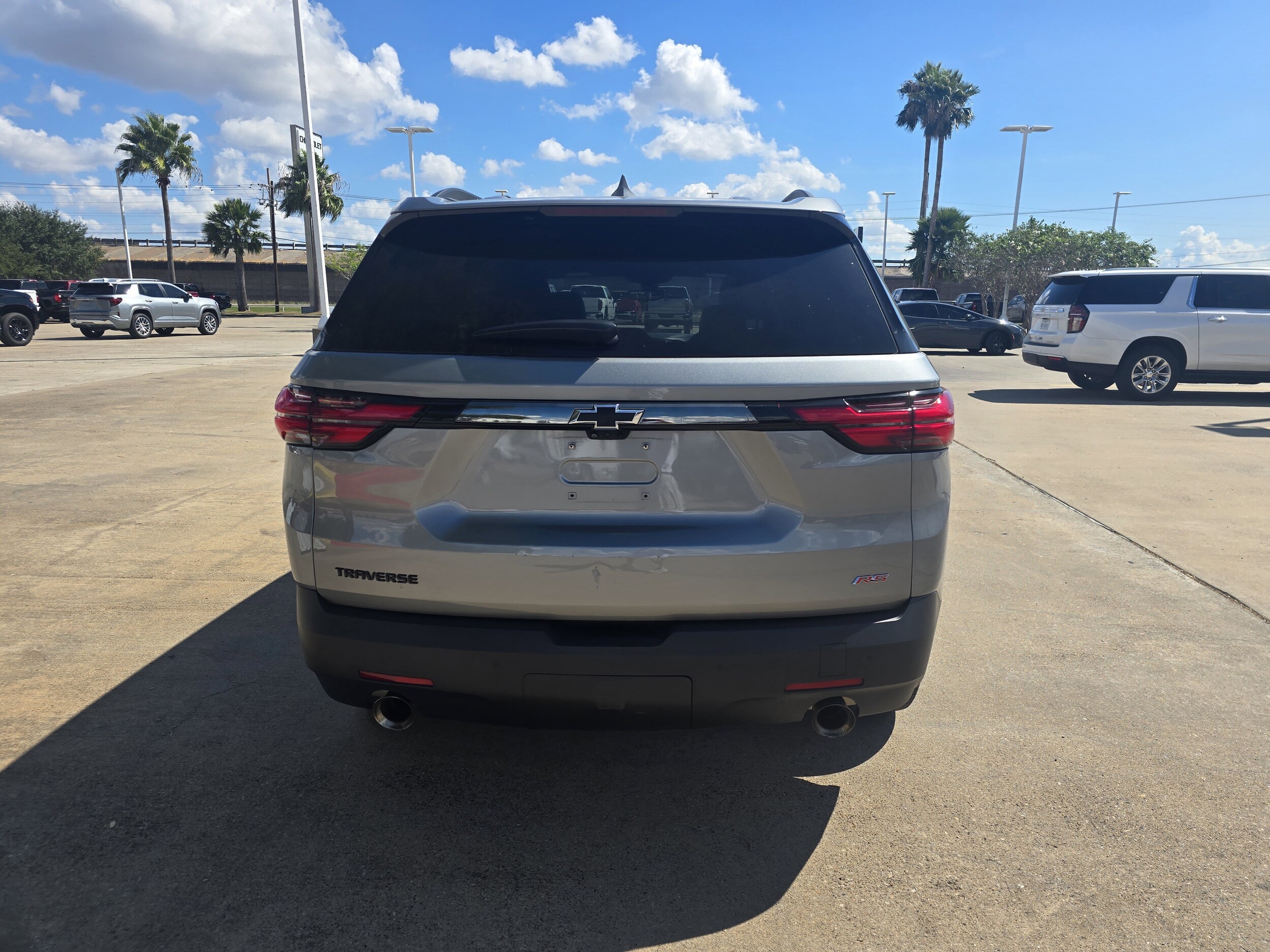 2023 Chevrolet Traverse RS photo 4