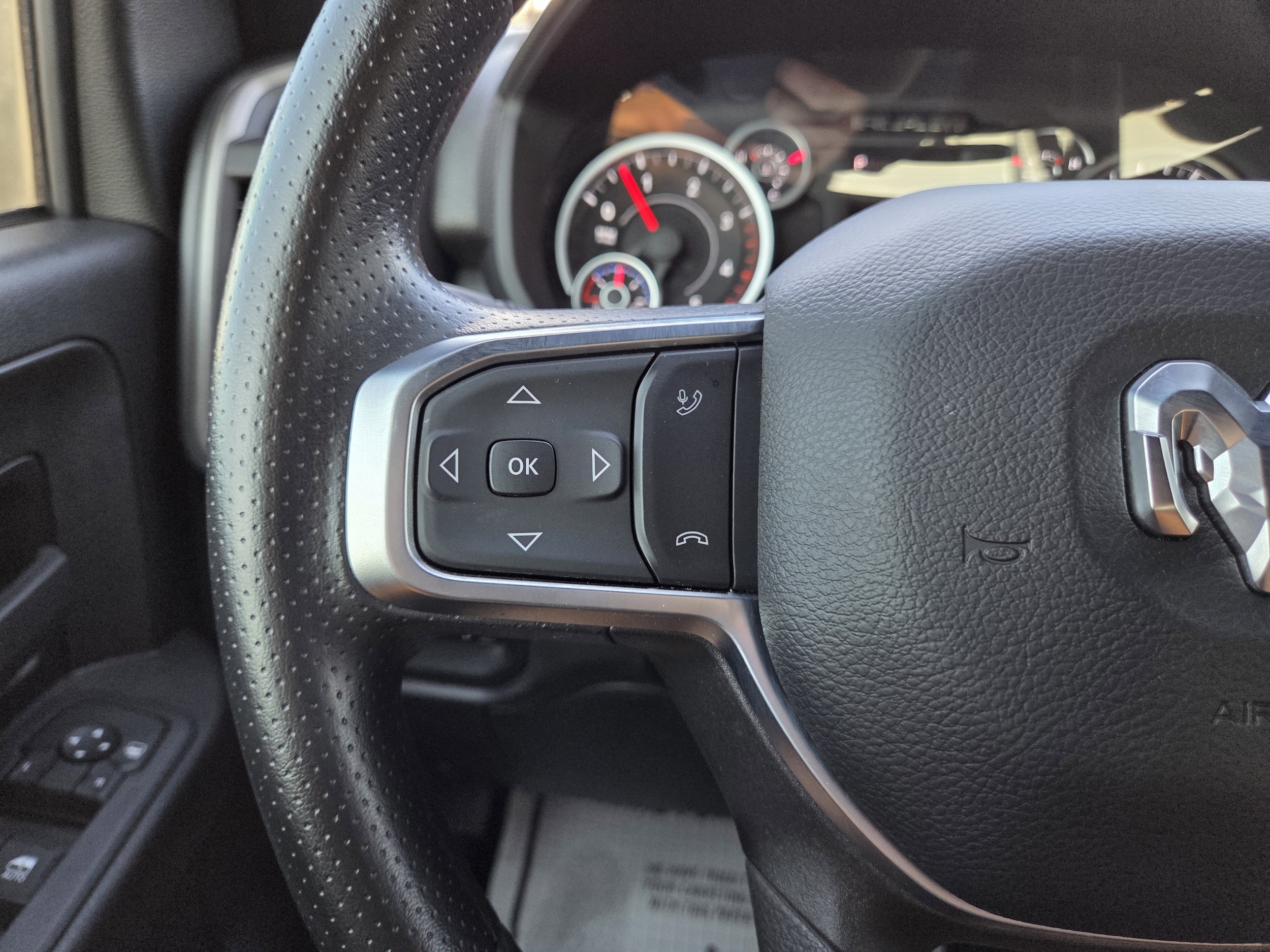 2025 RAM 2500 Tradesman - Photo 37