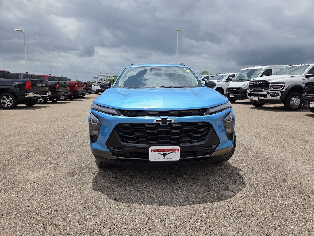 Used 2025 Chevrolet Trax Activ SUV