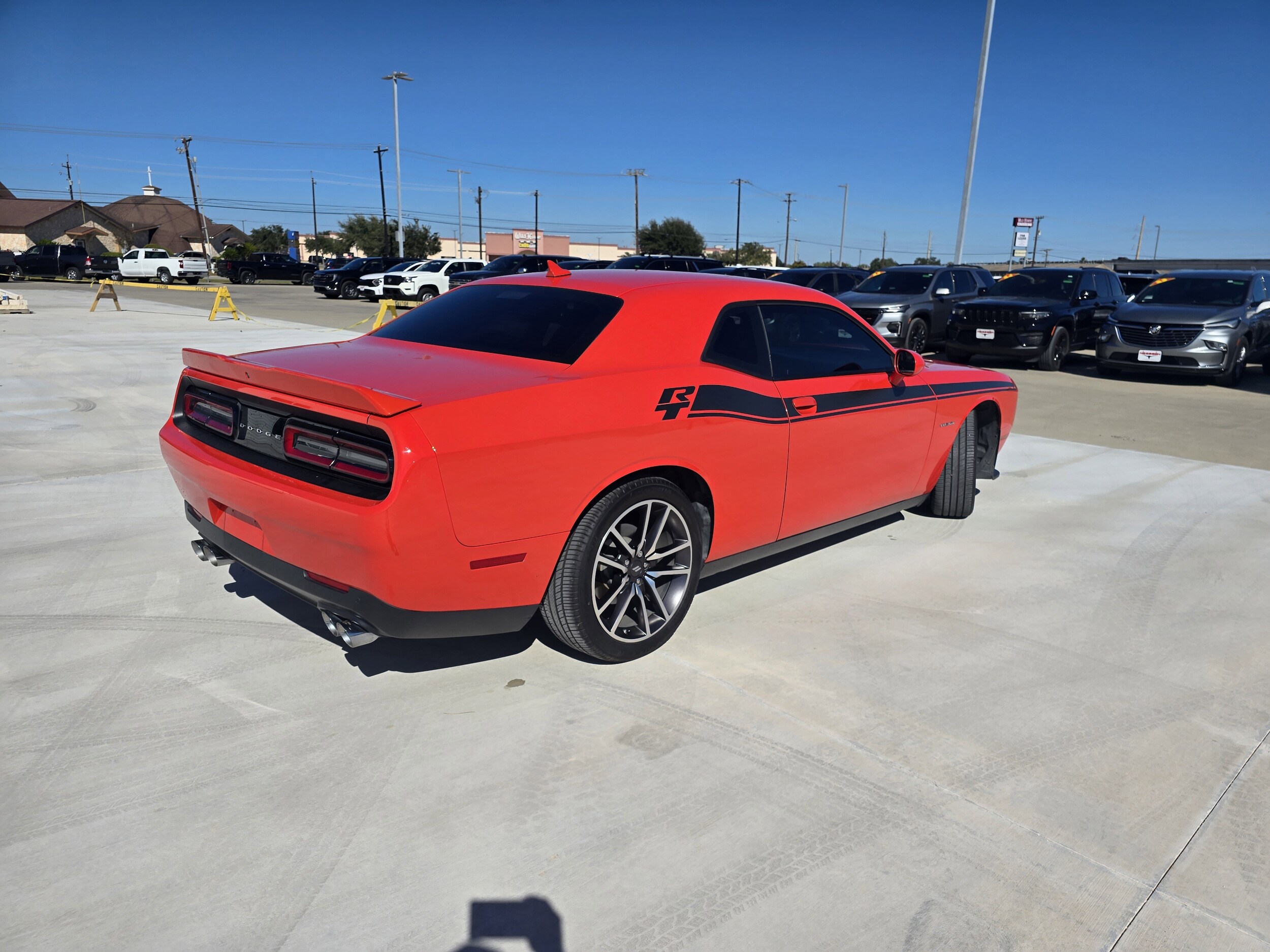 2022 Dodge Challenger R/T photo 3