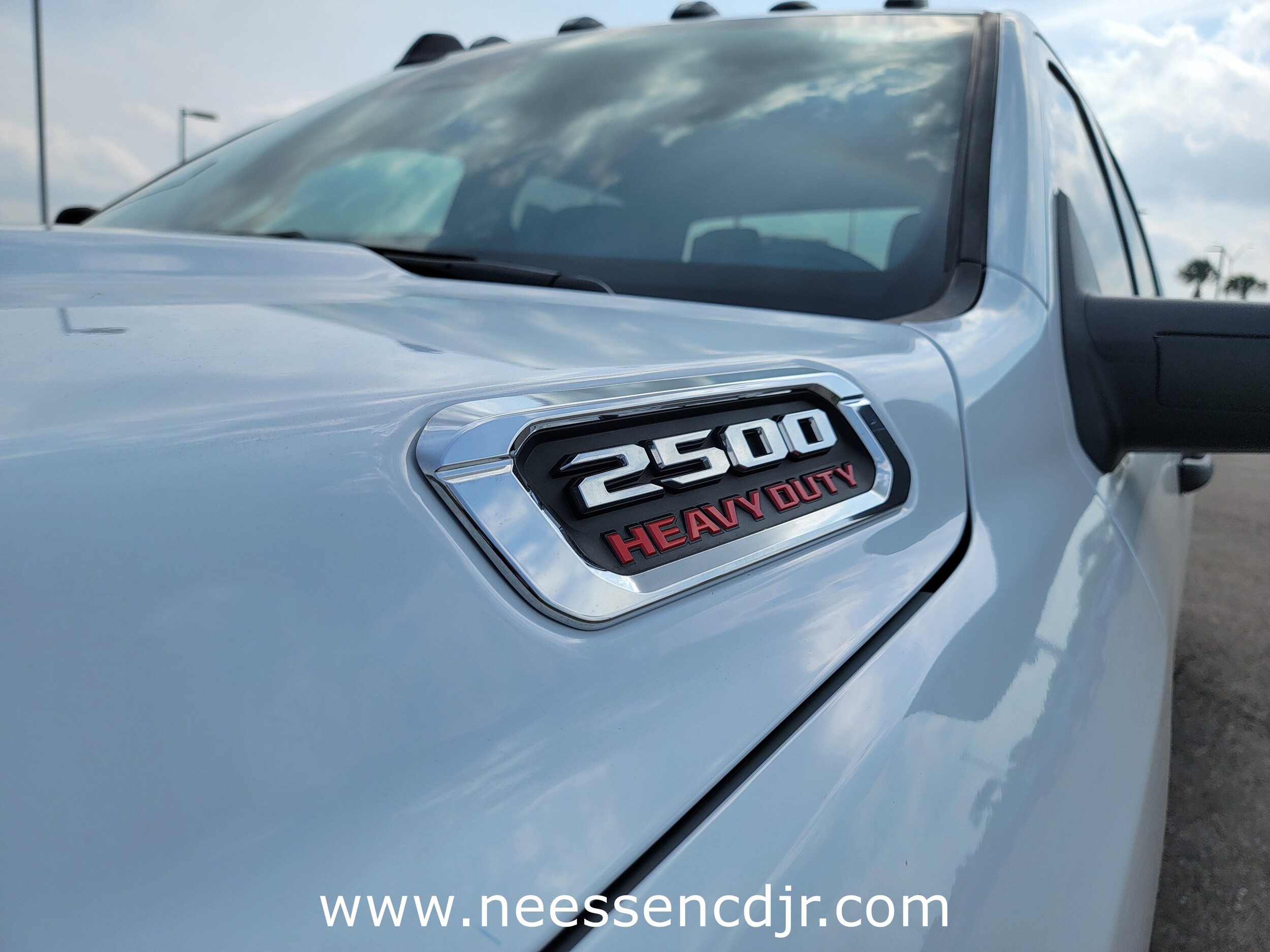 2025 Ram 2500 Tradesman photo 4