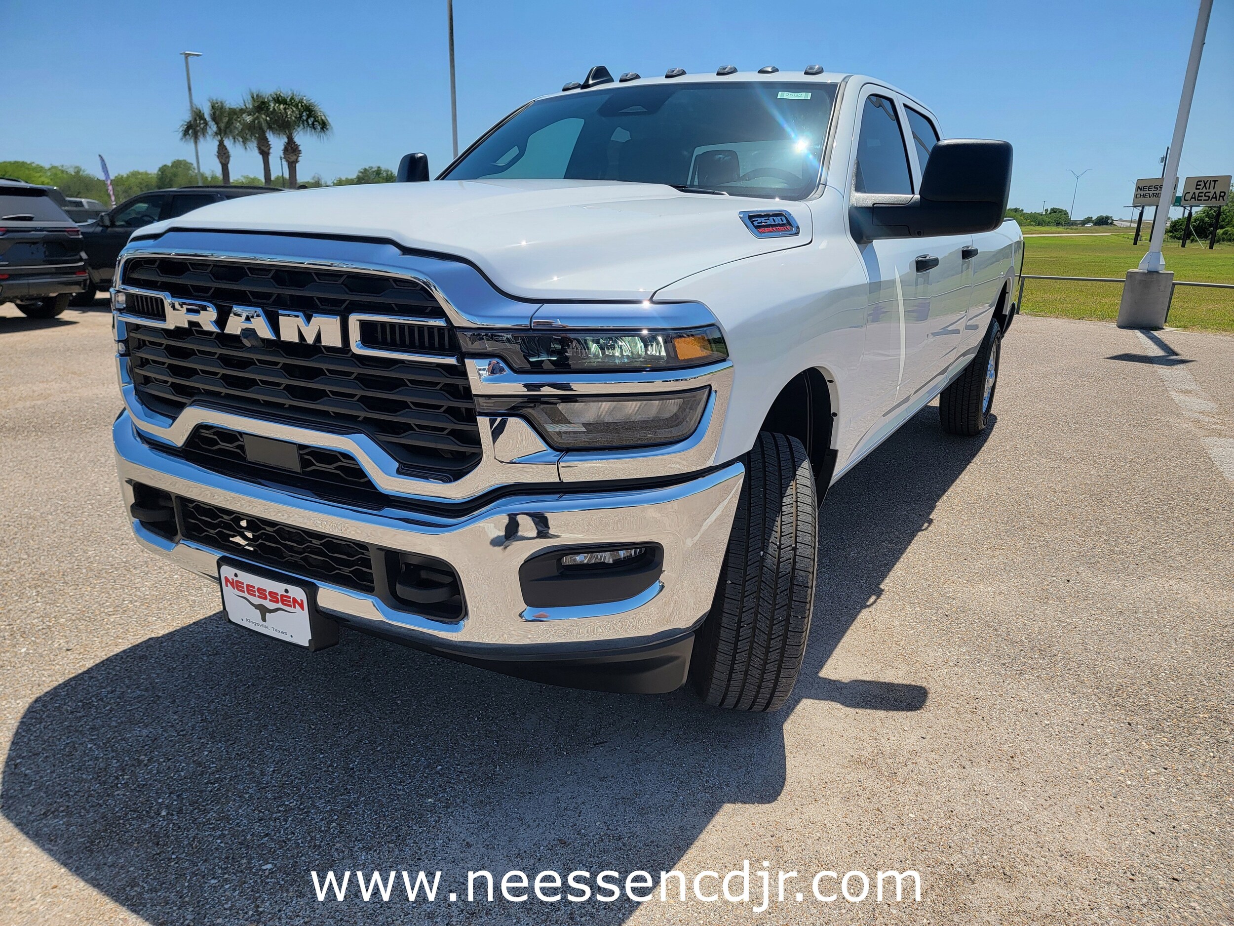 2025 Ram 2500 Tradesman photo 3