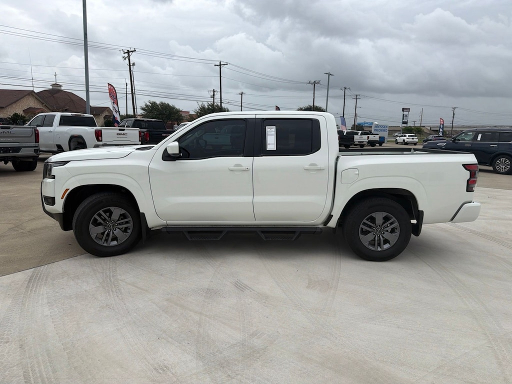 Used 2025 Nissan Frontier SV Truck