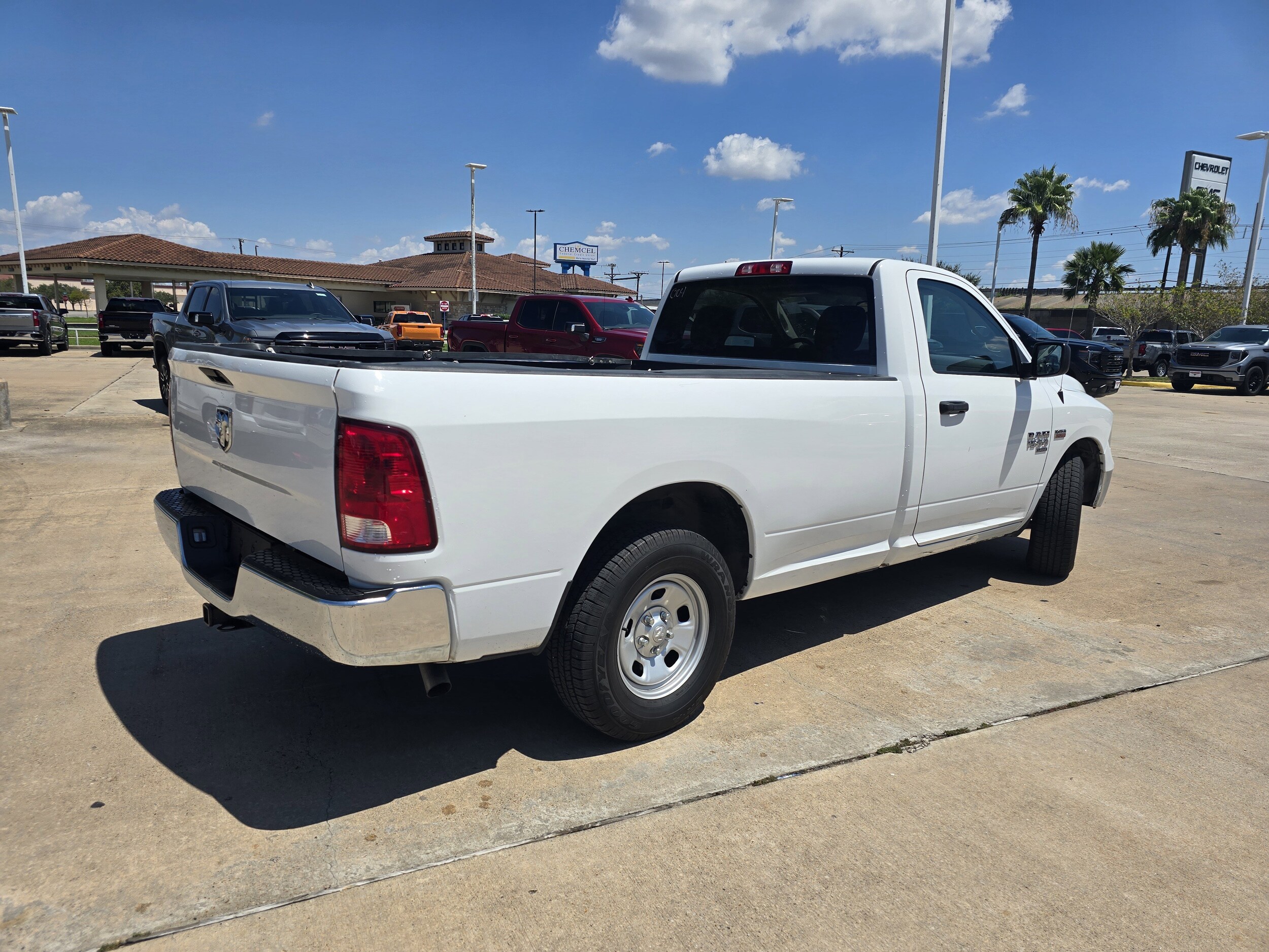 2020 Ram 1500 Classic Tradesman photo 2