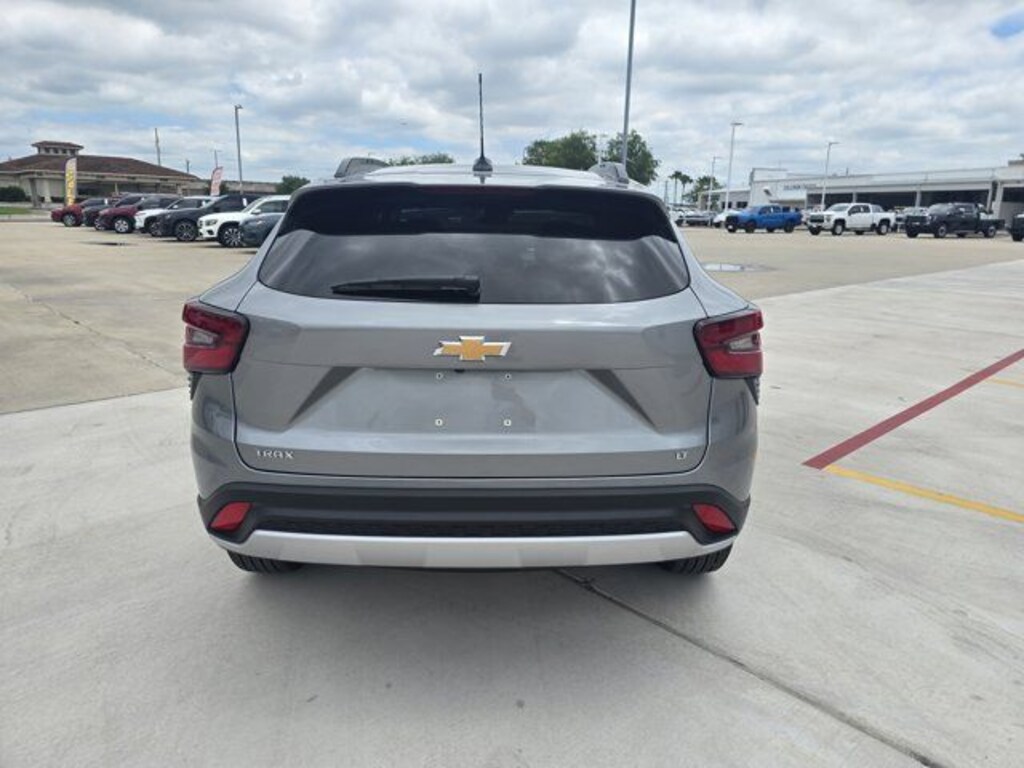 Used 2026 Chevrolet Trax LT SUV