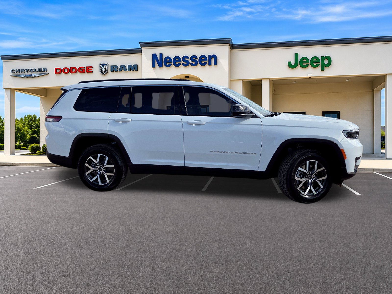2027 Jeep Grand Cherokee L