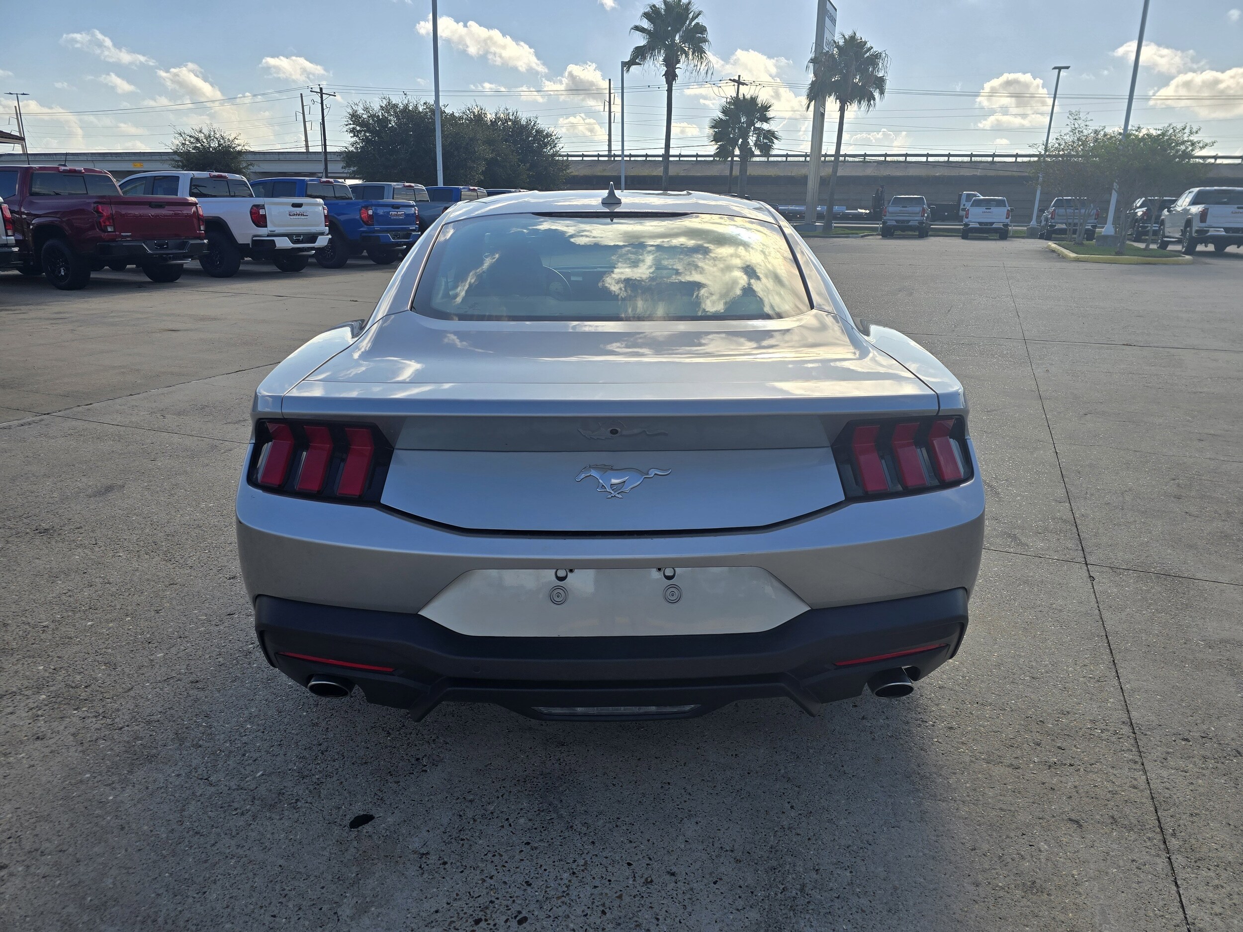 2024 Ford Mustang photo 4