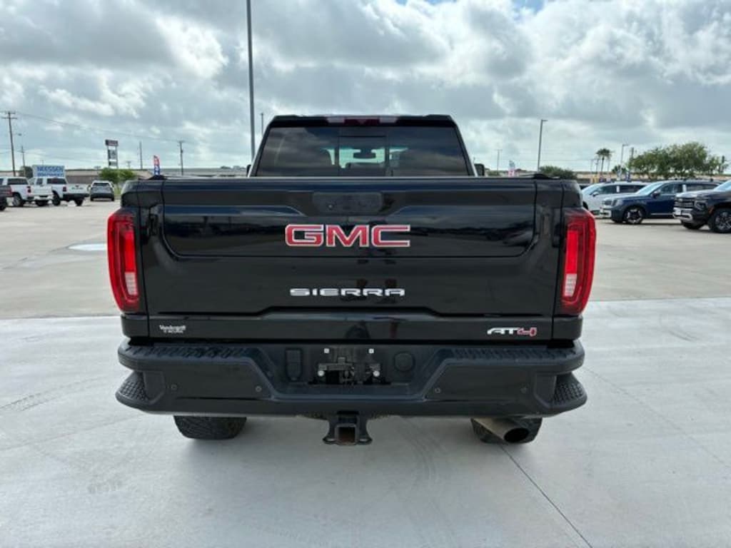 Used 2022 GMC Sierra 2500HD AT4 Truck