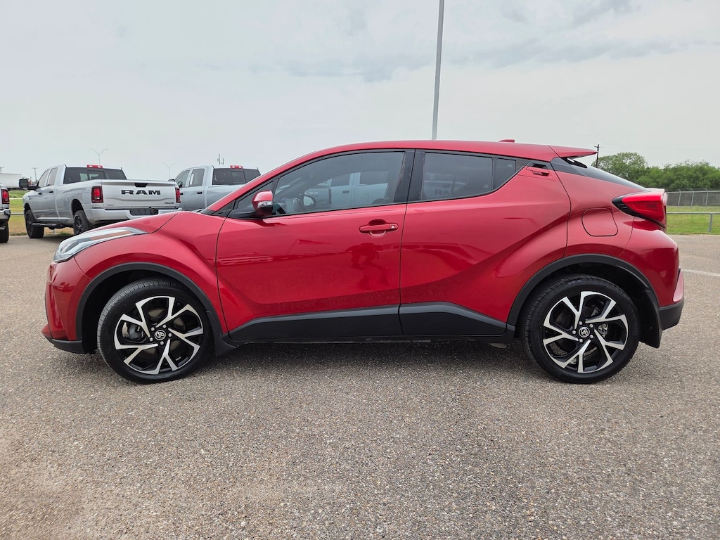 Used 2022 Toyota C-HR XLE SUV