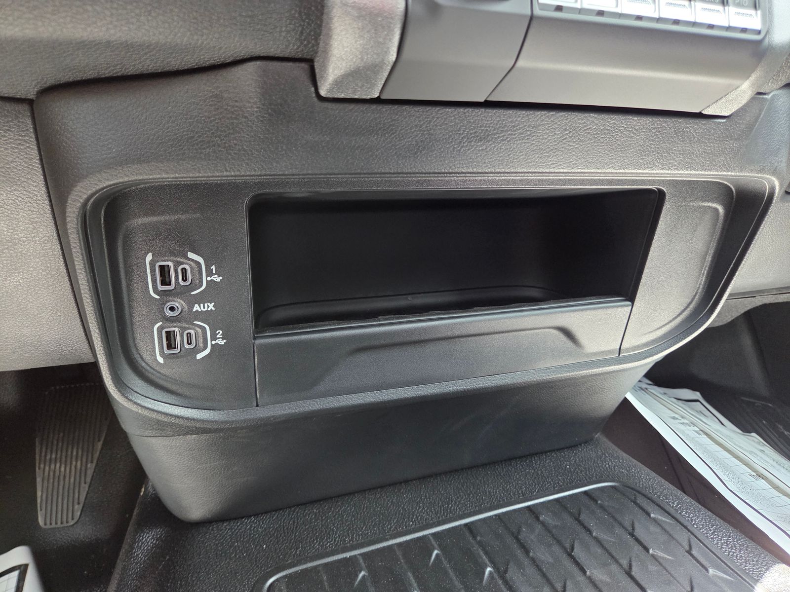 2025 RAM 3500 Chassis Tradesman - Photo 35