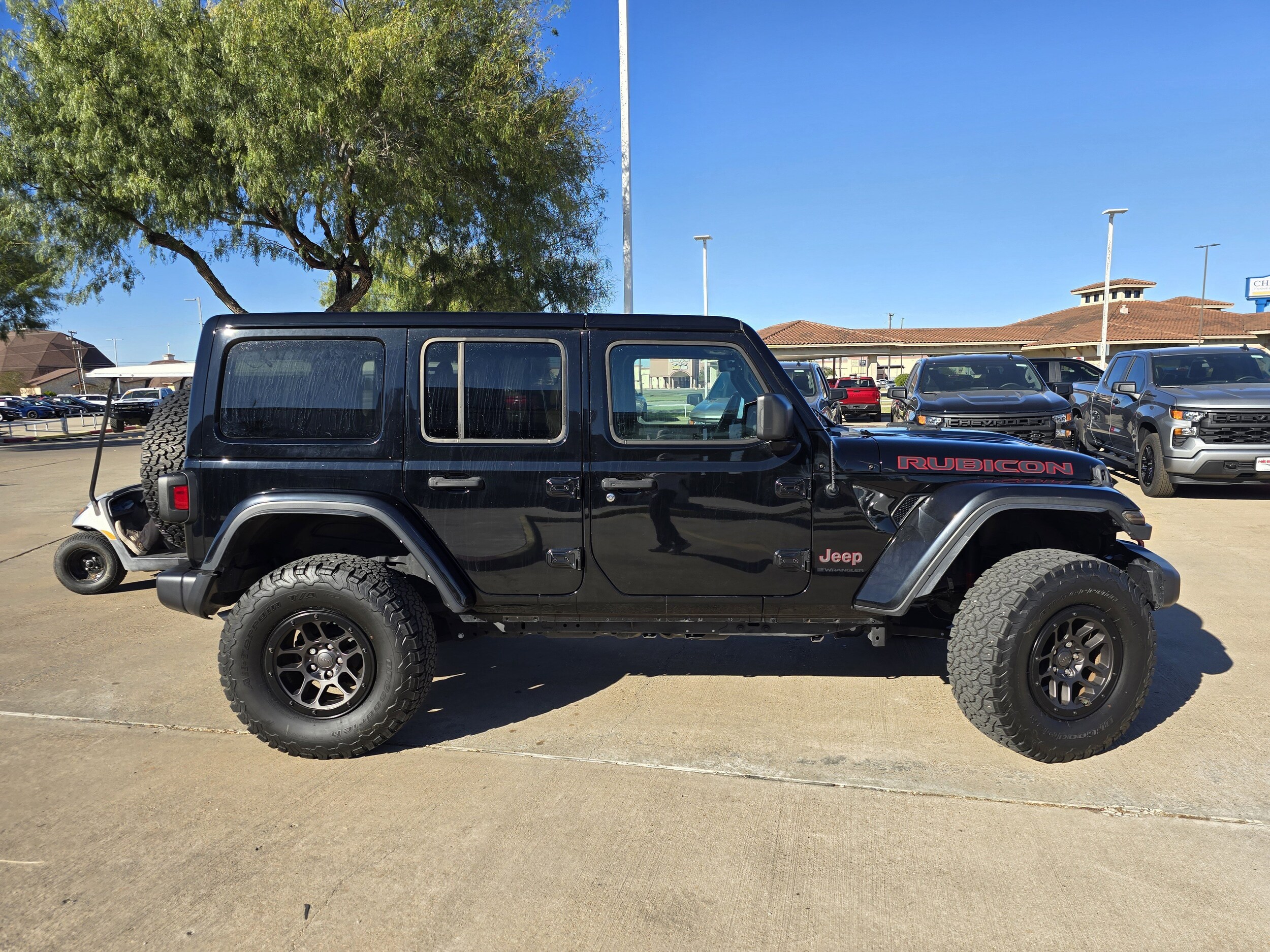 2023 Jeep Wrangler Rubicon photo 2