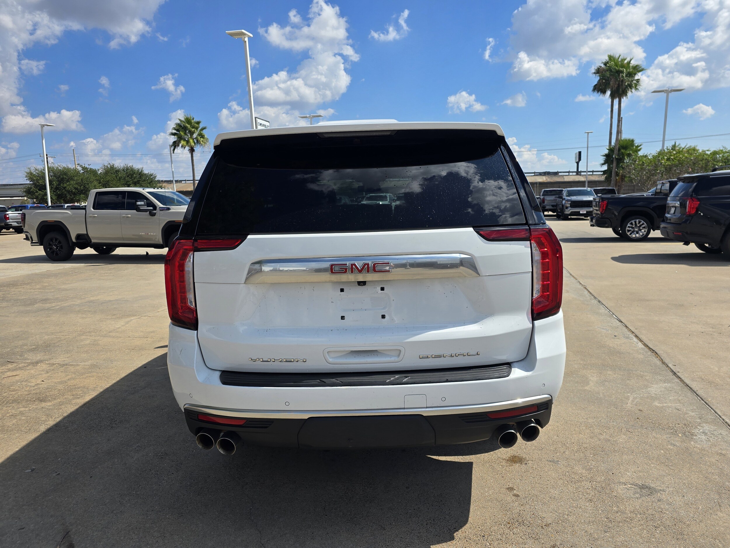 2023 Gmc Yukon Denali photo 3