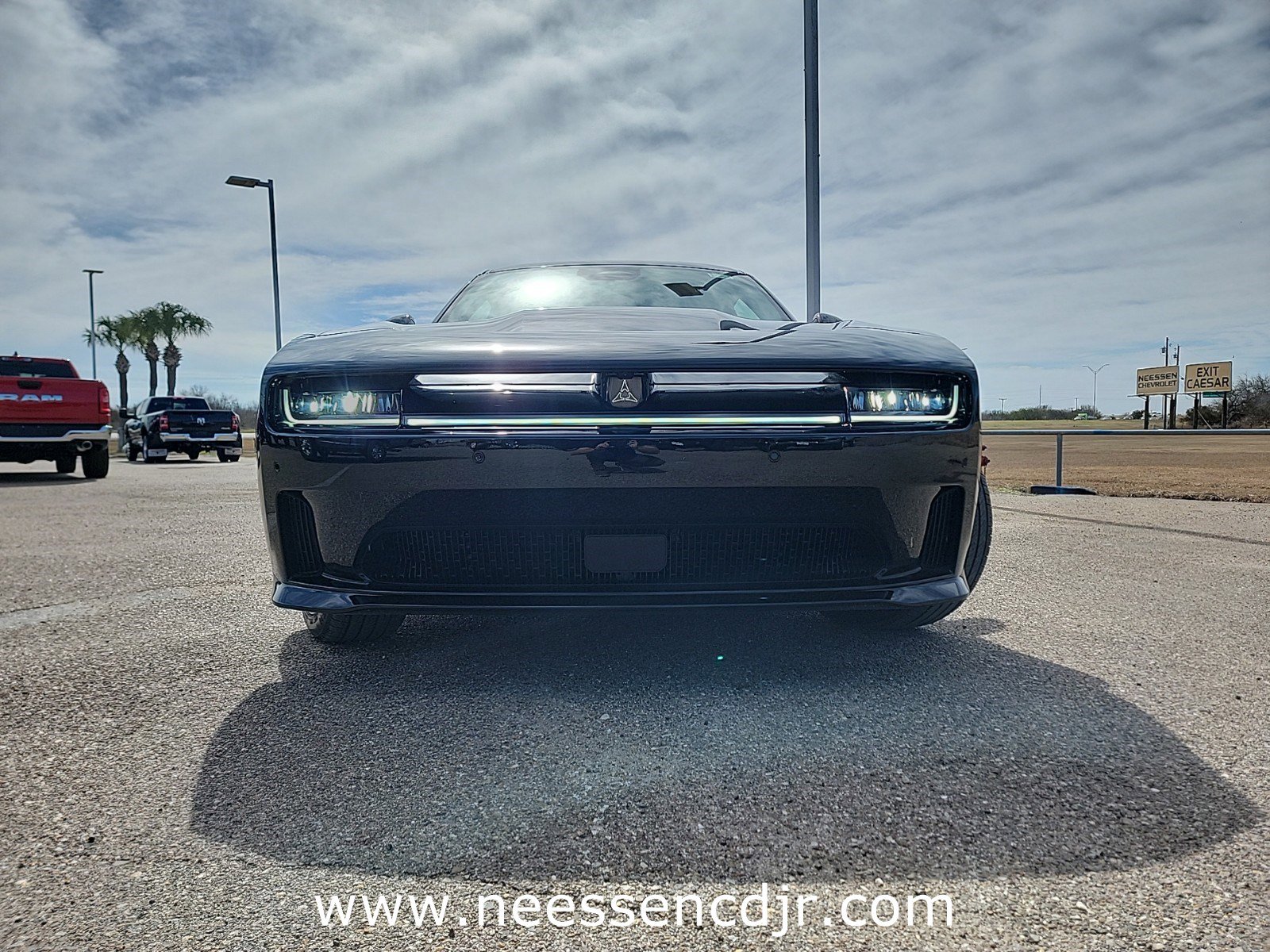 2025 Dodge Charger Daytona R/T AWD photo 2