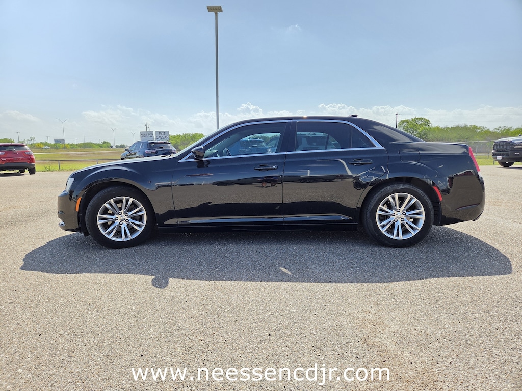 Used 2017 Chrysler 300 Limited Sedan