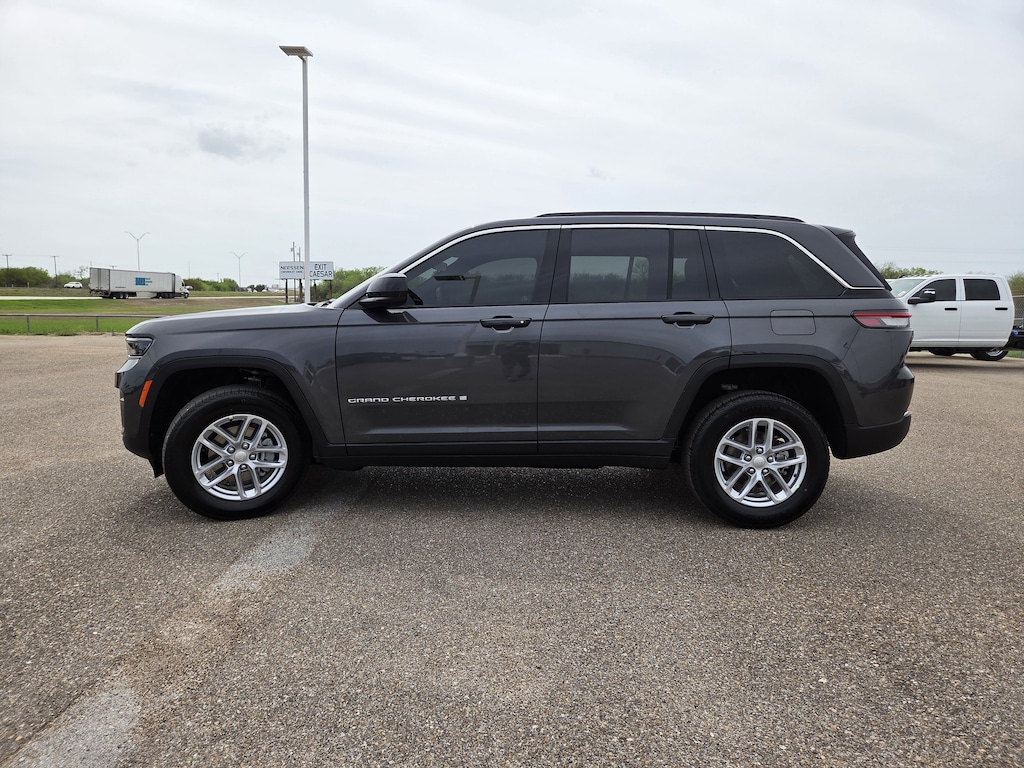 New 2026 Jeep Grand Cherokee LAREDO X 4X4 Sport Utility