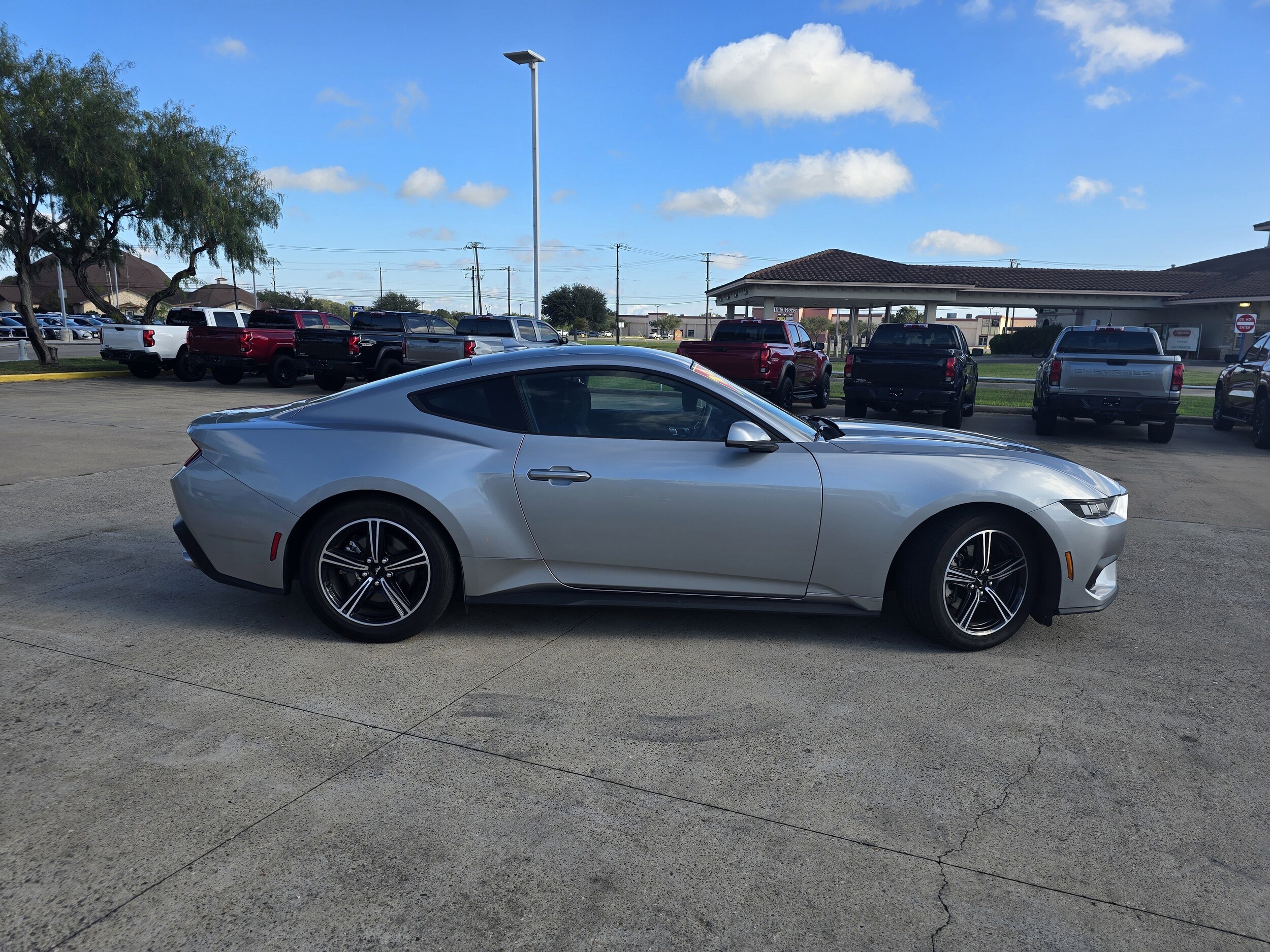 2024 Ford Mustang photo 2