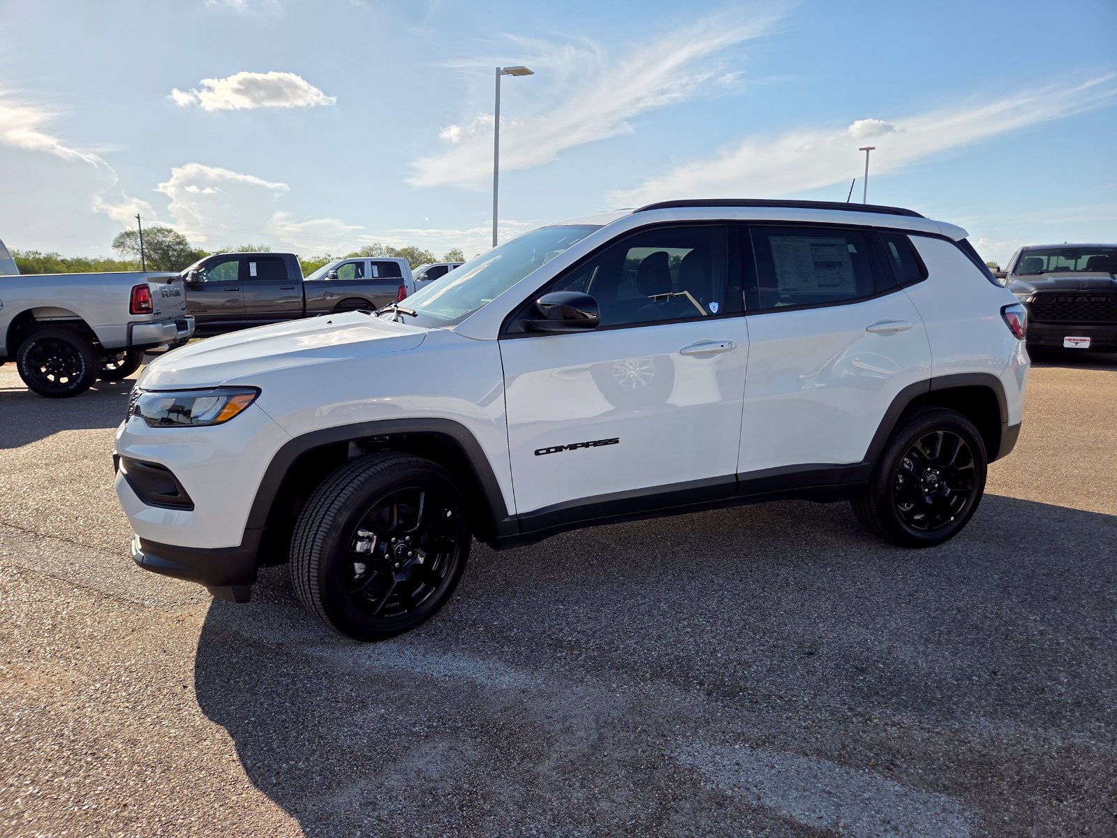 New 2026 Jeep Compass LATITUDE ALTITUDE 4X4 Sport Utility