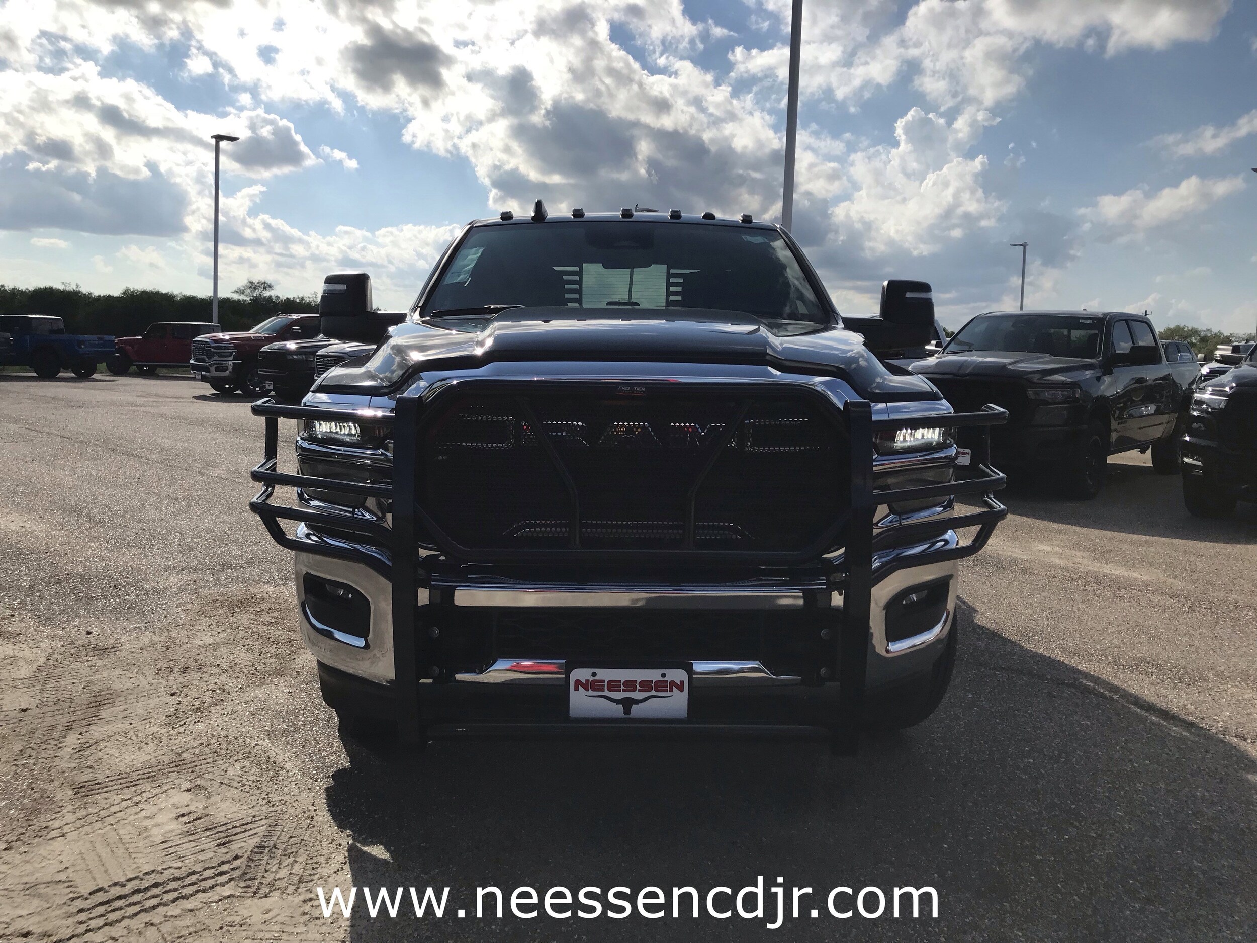 2025 Ram 3500 Tradesman photo 2