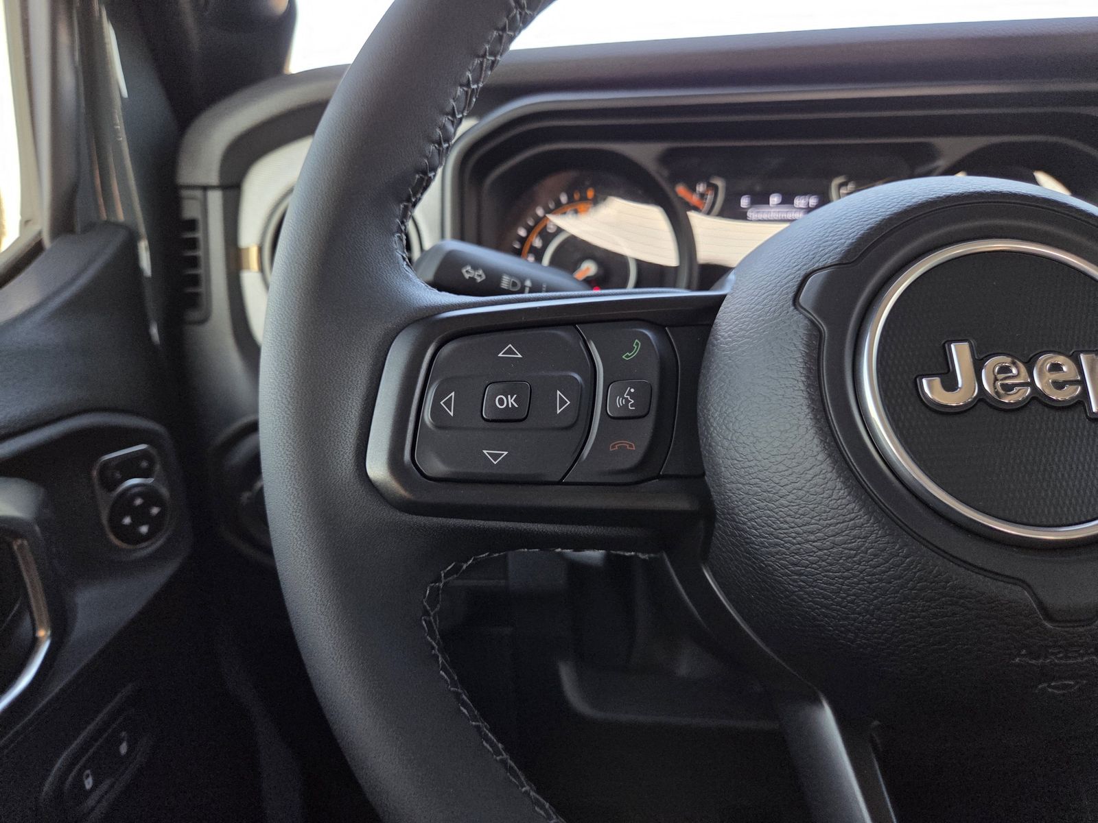 2025 Jeep Gladiator Sport S - Photo 39