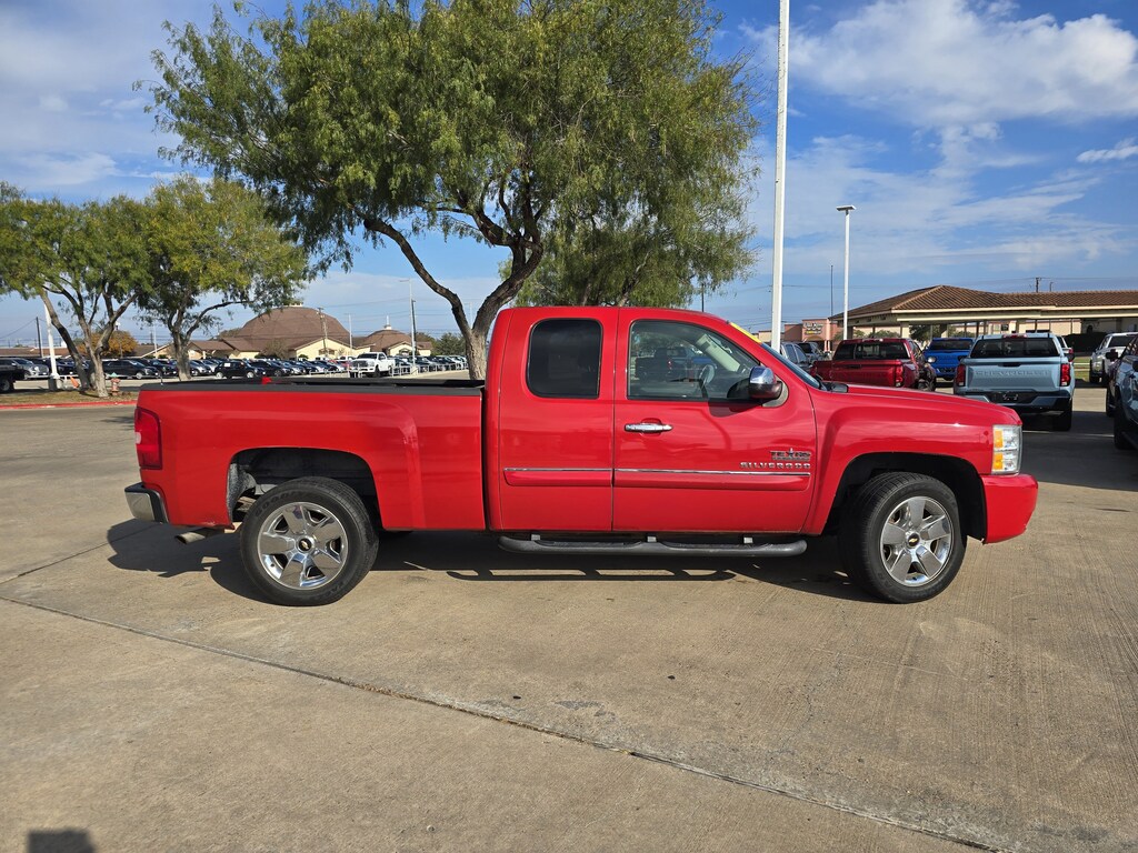Used 2011 Chevrolet Silverado 1500 LT Truck Extended Cab