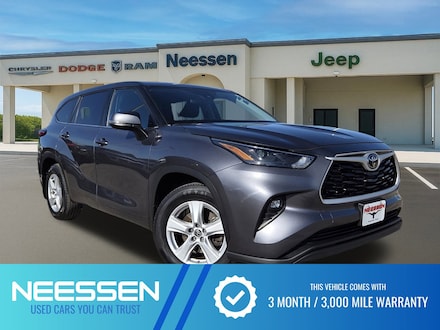 2023 Toyota Highlander LE SUV