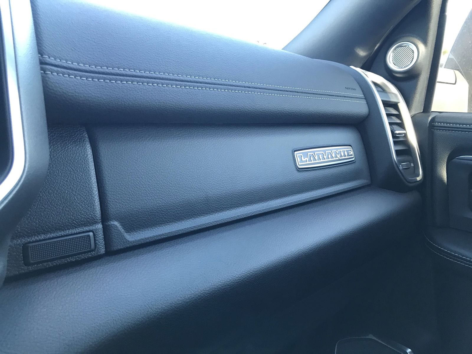 2025 RAM 2500 Laramie - Photo 35