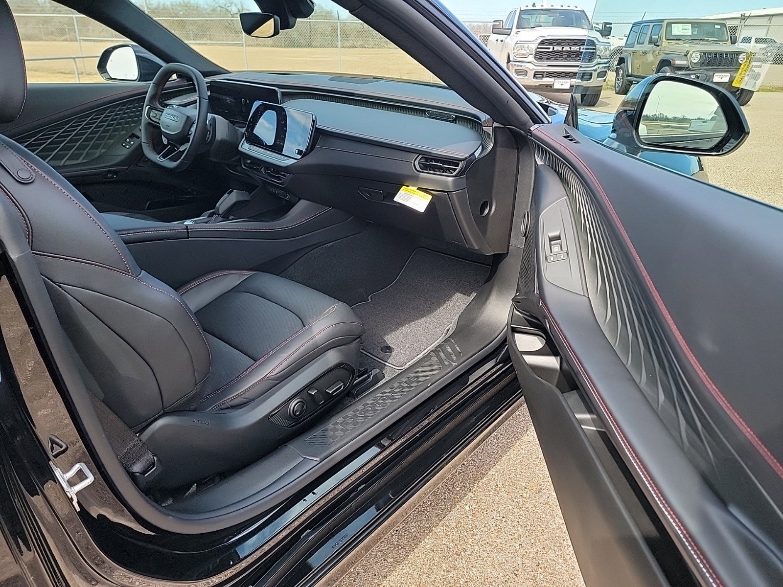 2025 Dodge Charger Daytona R/T - Photo 14