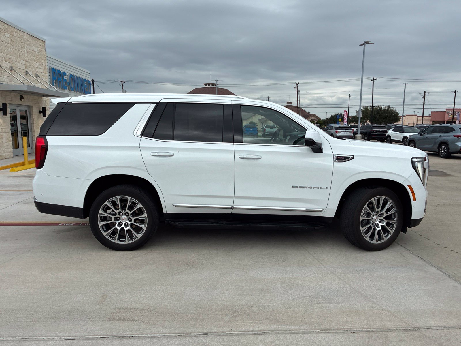 Used 2025 GMC Yukon Denali SUV