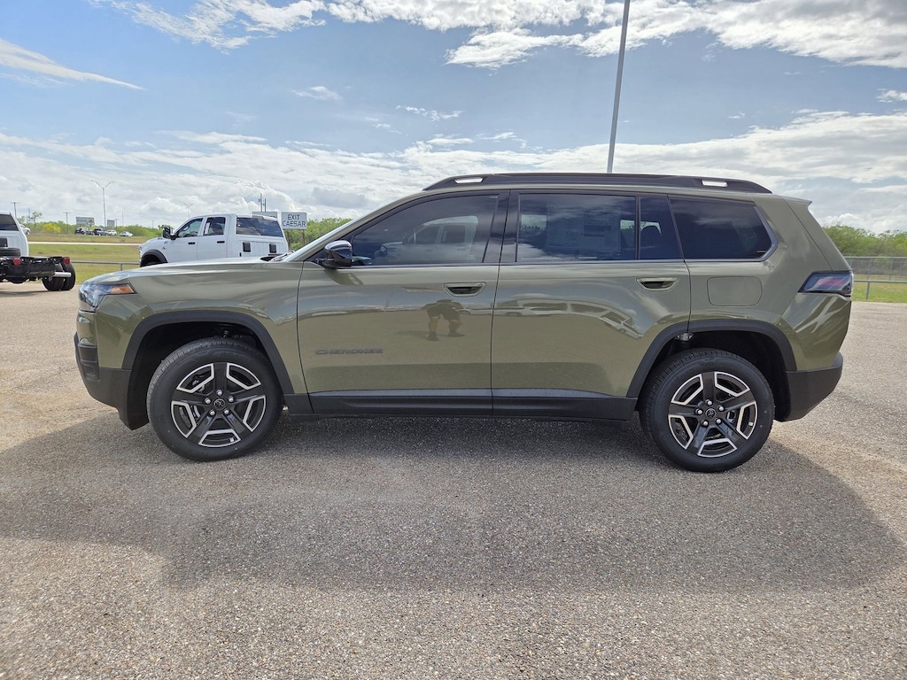 New 2026 Jeep Cherokee LAREDO 4X4 Sport Utility