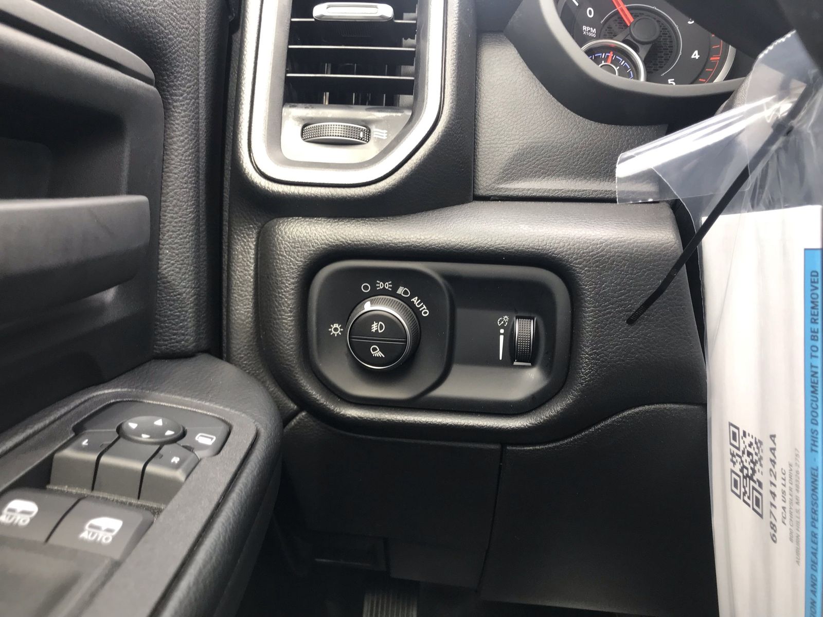 2025 RAM 3500 Chassis Tradesman - Photo 22