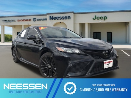 2022 Toyota Camry SE Sedan