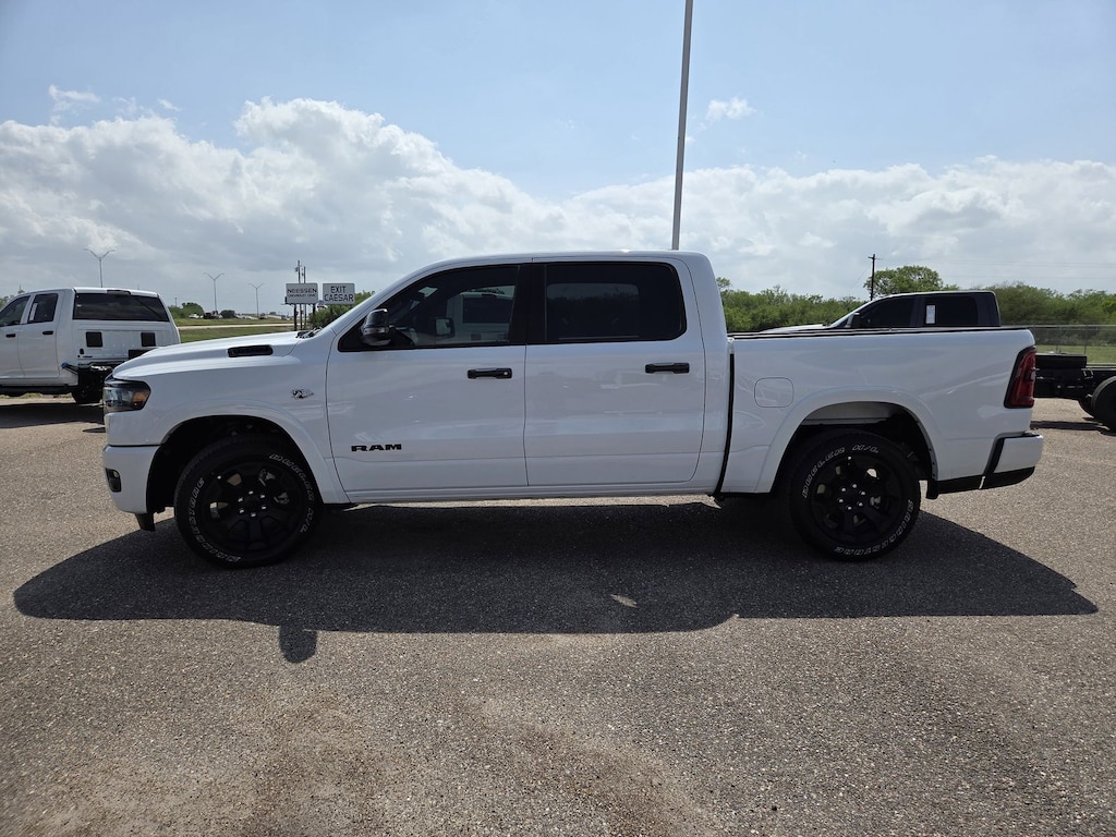 New 2026 Ram 1500 LONE STAR CREW CAB 4X4 5'7 BOX Pickup