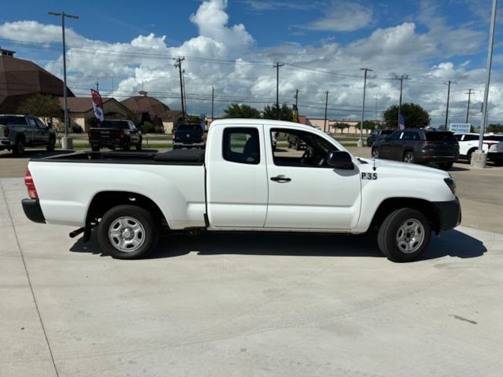 Used 2015 Toyota Tacoma Base Truck