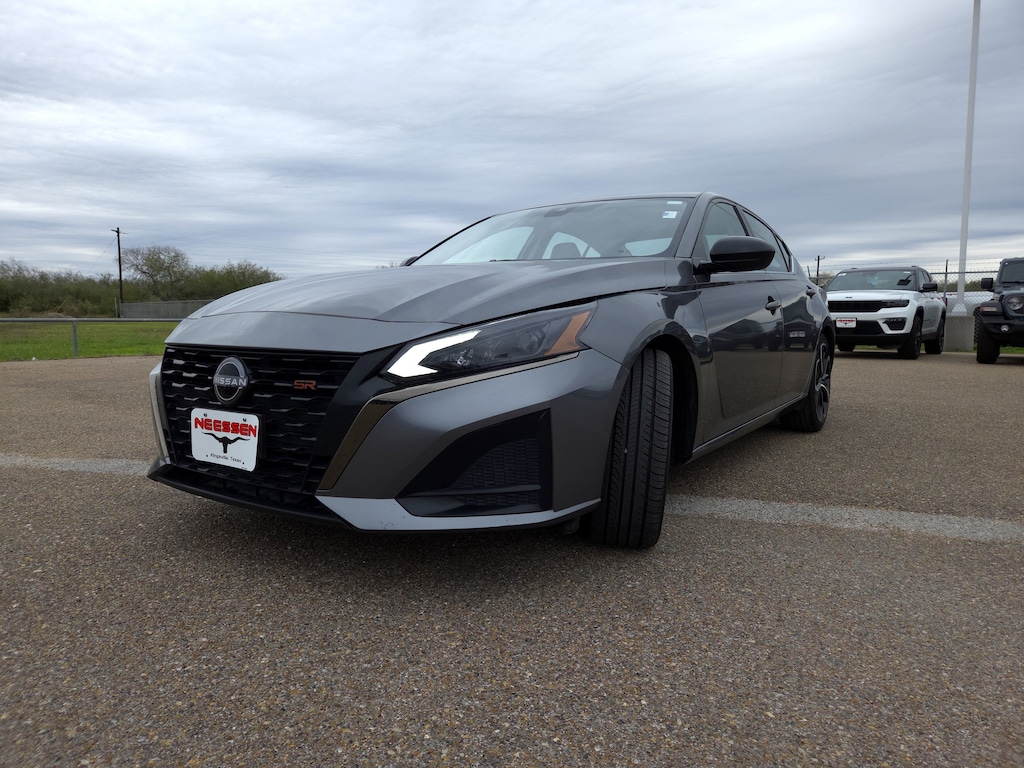 Used 2024 Nissan Altima 2.5 SR Sedan