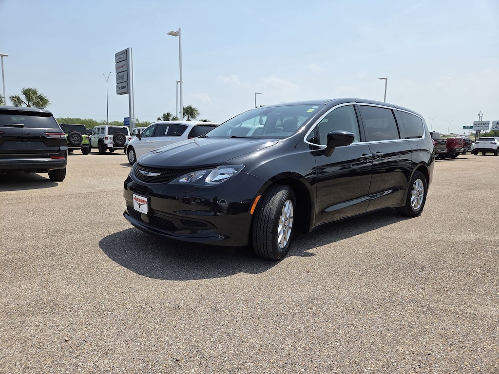 Used 2023 Chrysler Voyager LX Minivan/Van