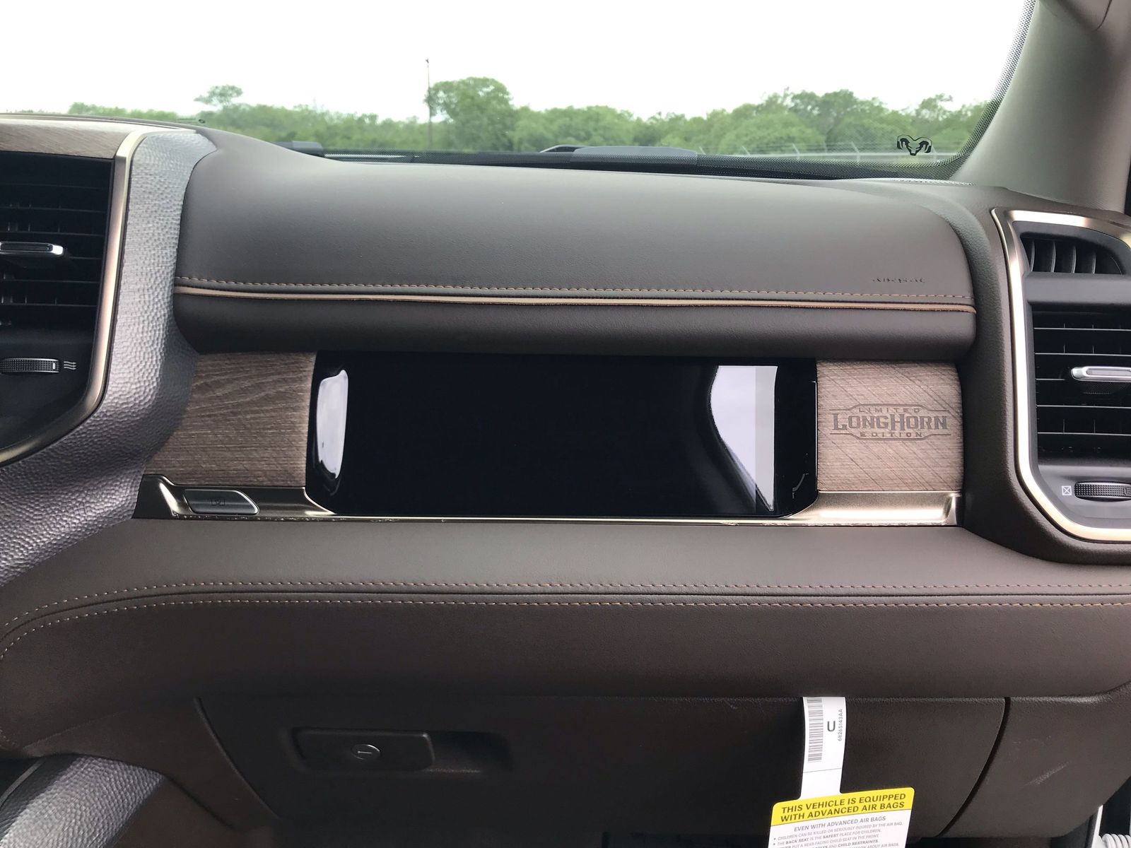 2025 RAM 2500 Limited - Photo 16