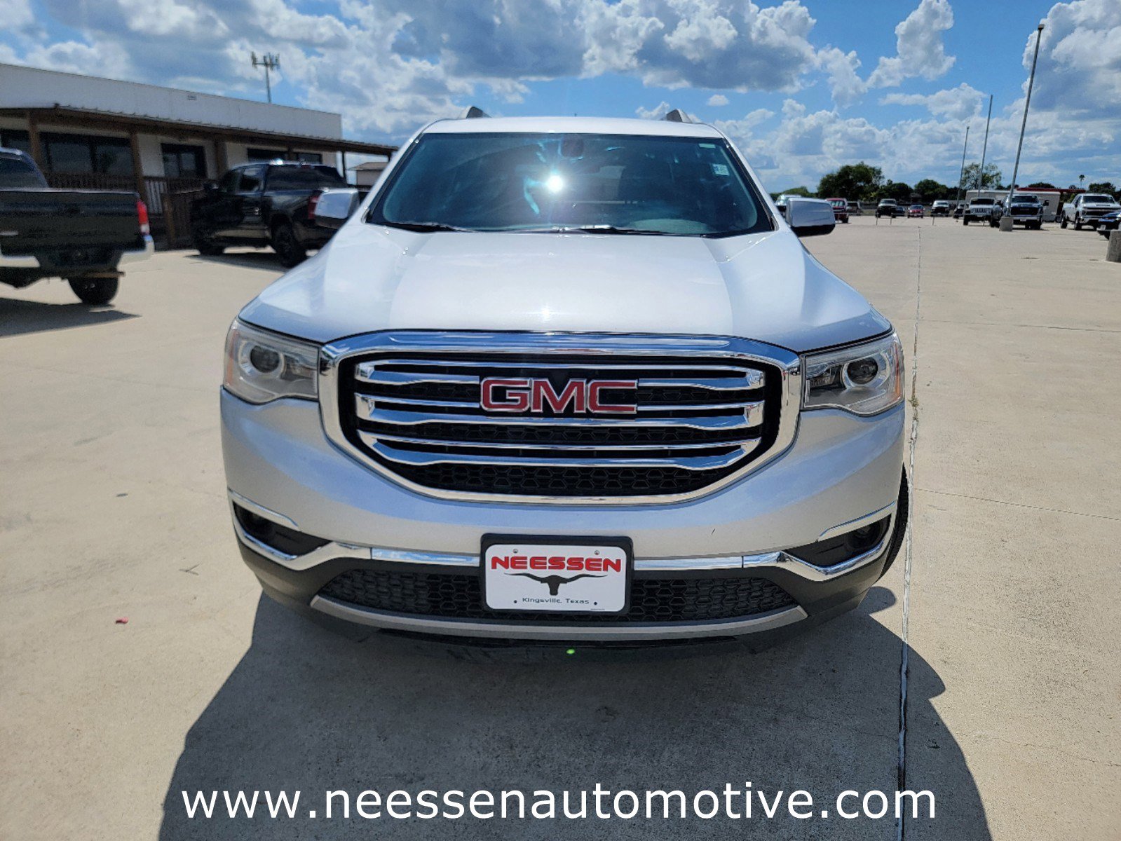 Used 2019 GMC Acadia SLE-2 with VIN 1GKKNLLA0KZ189977 for sale in Kingsville, TX