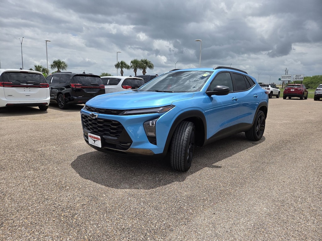 Used 2025 Chevrolet Trax Activ SUV