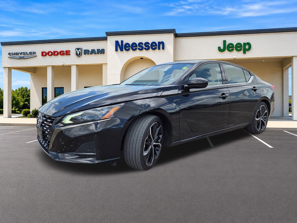 Used 2024 Nissan Altima 2.5 SR Sedan