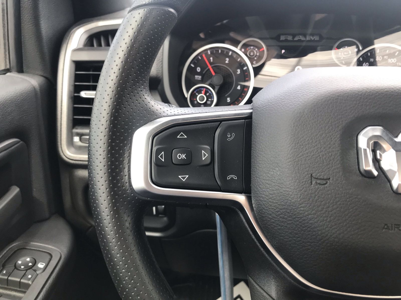 2025 RAM 3500 Chassis Tradesman - Photo 21
