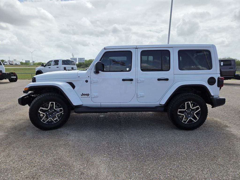 New 2026 Jeep Wrangler 4-DOOR SAHARA Sport Utility