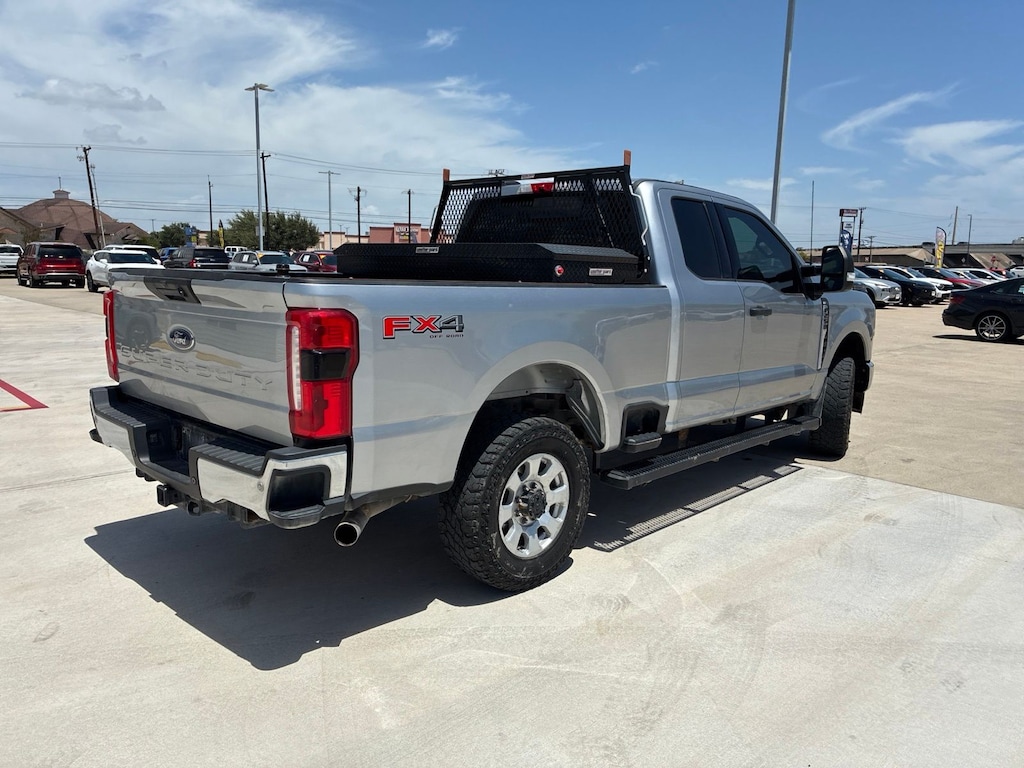Used 2023 Ford F-250SD XLT Truck