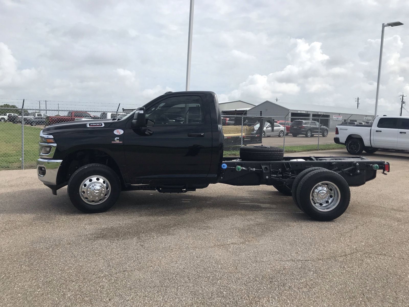 2025 RAM 3500 Chassis Tradesman - Photo 7