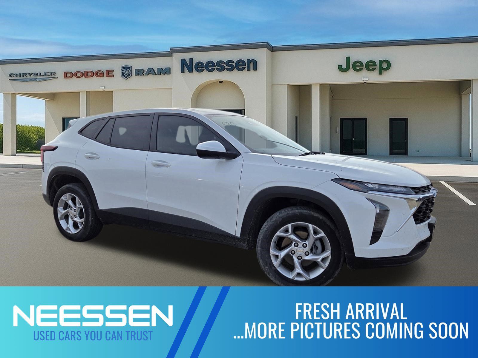 2024 Chevrolet Trax LS's photo