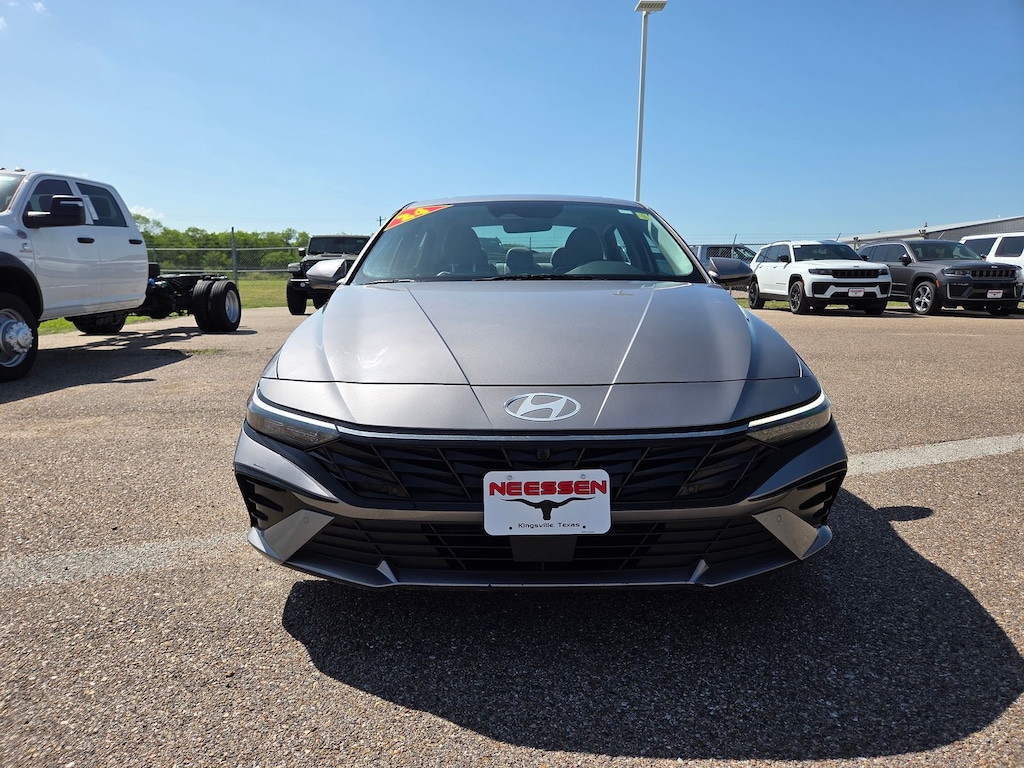 Used 2024 Hyundai Elantra Limited Sedan
