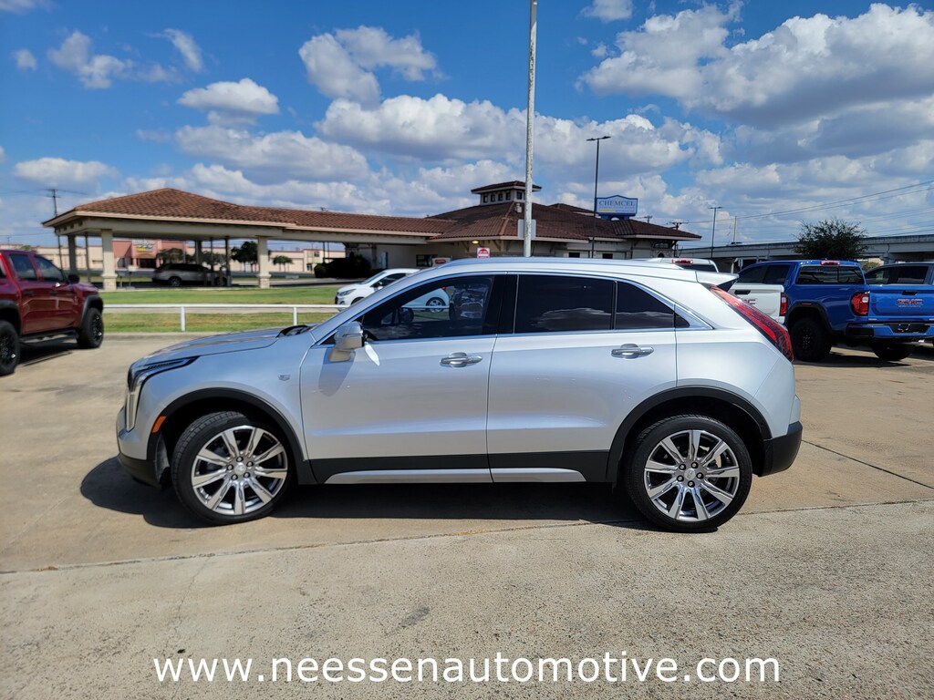 Used 2022 CADILLAC XT4 Premium Luxury SUV